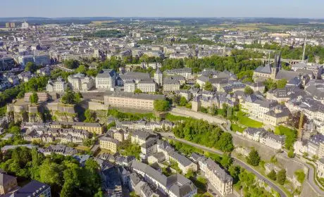 Vue aérienne du centre-ville de Caen et de ses quartiers historiques